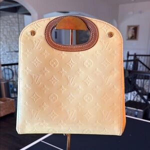 Louis Vuitton Maple Drive Yellow Cream Embossed Women's Bag